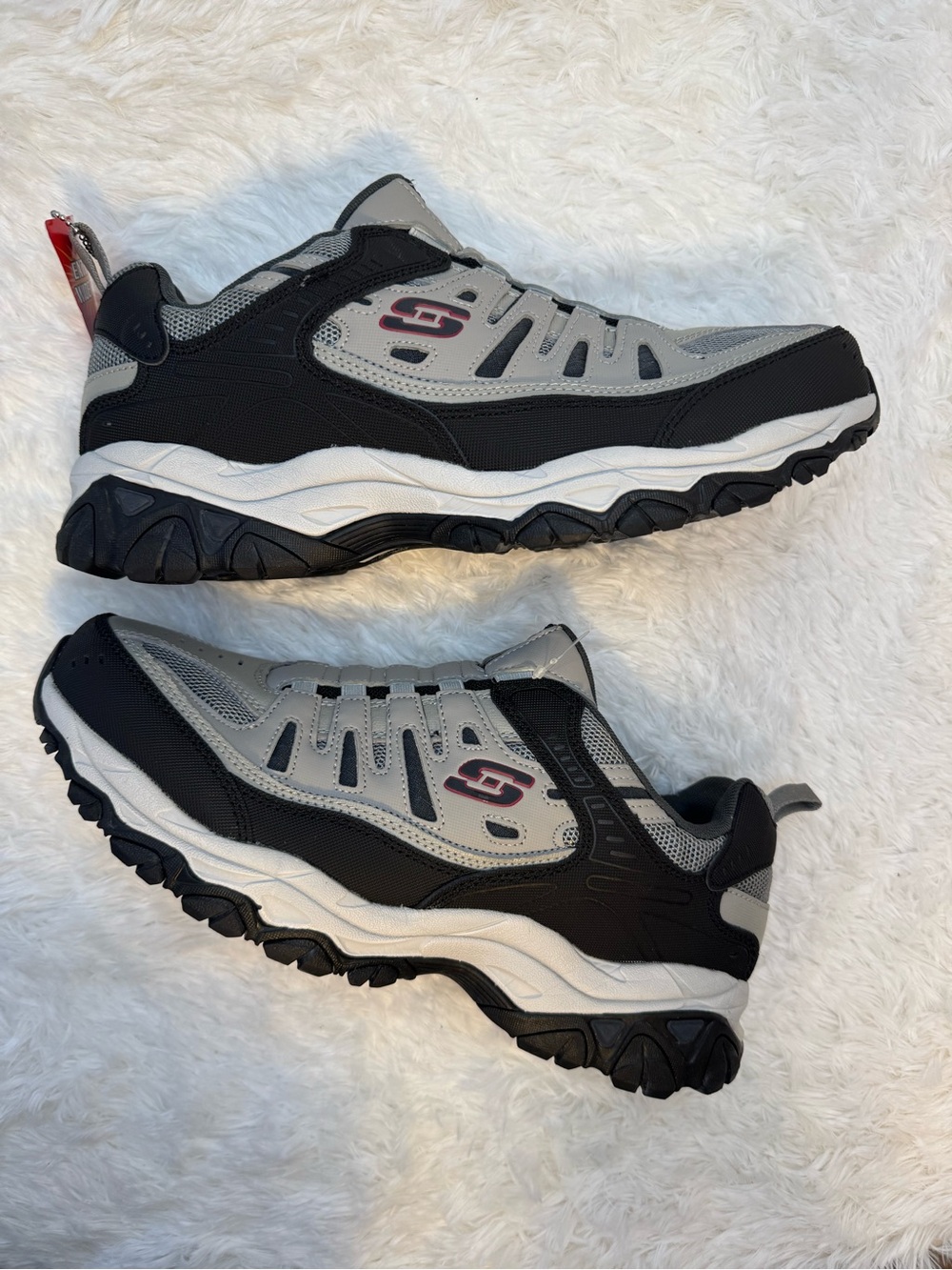 Skechers after burn memory fit slip on walking shoes sneakers. Mens 11.5 US